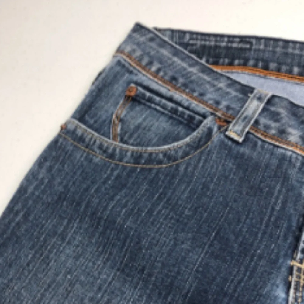 VINTAGE HUMAN JEANS FLAP POCKET MID-RISE JEANS 27x30 ⭐️